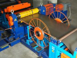 Automatic lines of length cutting of metal