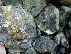 Lead ore 65-80% needed 1,000 MT a month CIF $0