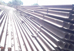 Used rails R50 R65 50,000 mt per m CIF $255