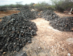 France Looking for Coltan ore 30-35% ta 205 20 mt a month