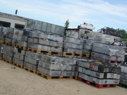 500 Mt of lead battery Scrap drained $0