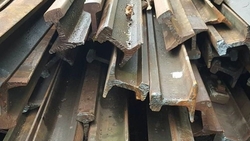 Looking for used rails 6 M on CIF terms $250