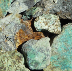 Interested in Copper ore concentrate Сг35% 290.000 mt