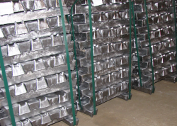 Require 5,000 mt of aluminum ingot A7 every month