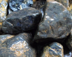 Coltan (Nb+Ta) min 55% supply origin Brazil 50 mt/m