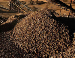 Iron ore 58% 100,000 tpm FOB