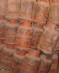 Sell steel scrap-tanks $110