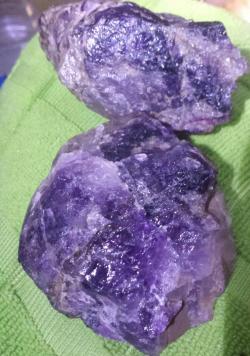 Amethyst stones offer $2000