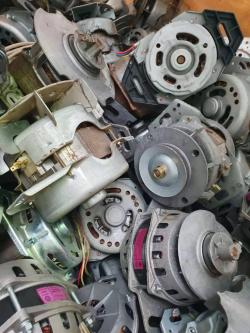 Selling washing machine motors ex Japan $0