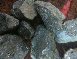 Selling zinc ore 40% $0