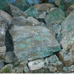 Selling copper ore from Madagascar